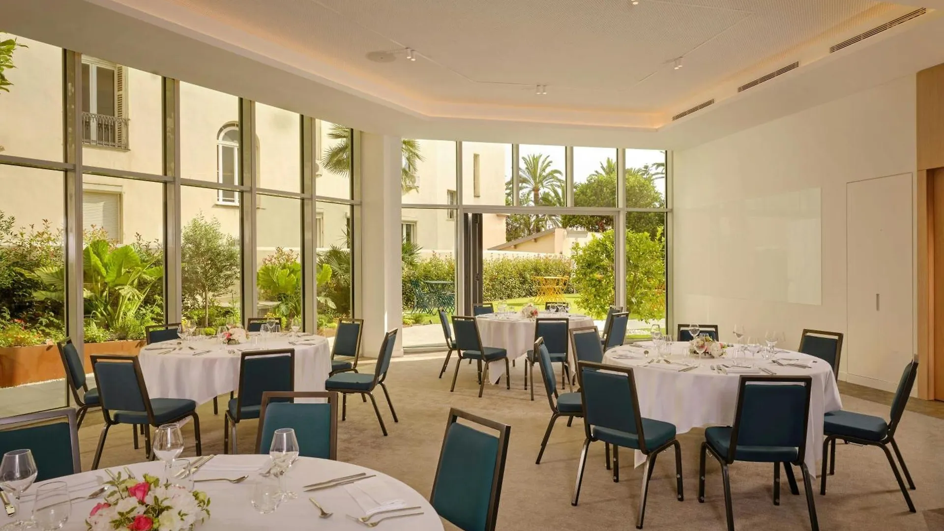 Ac Hotel By Marriott Niza