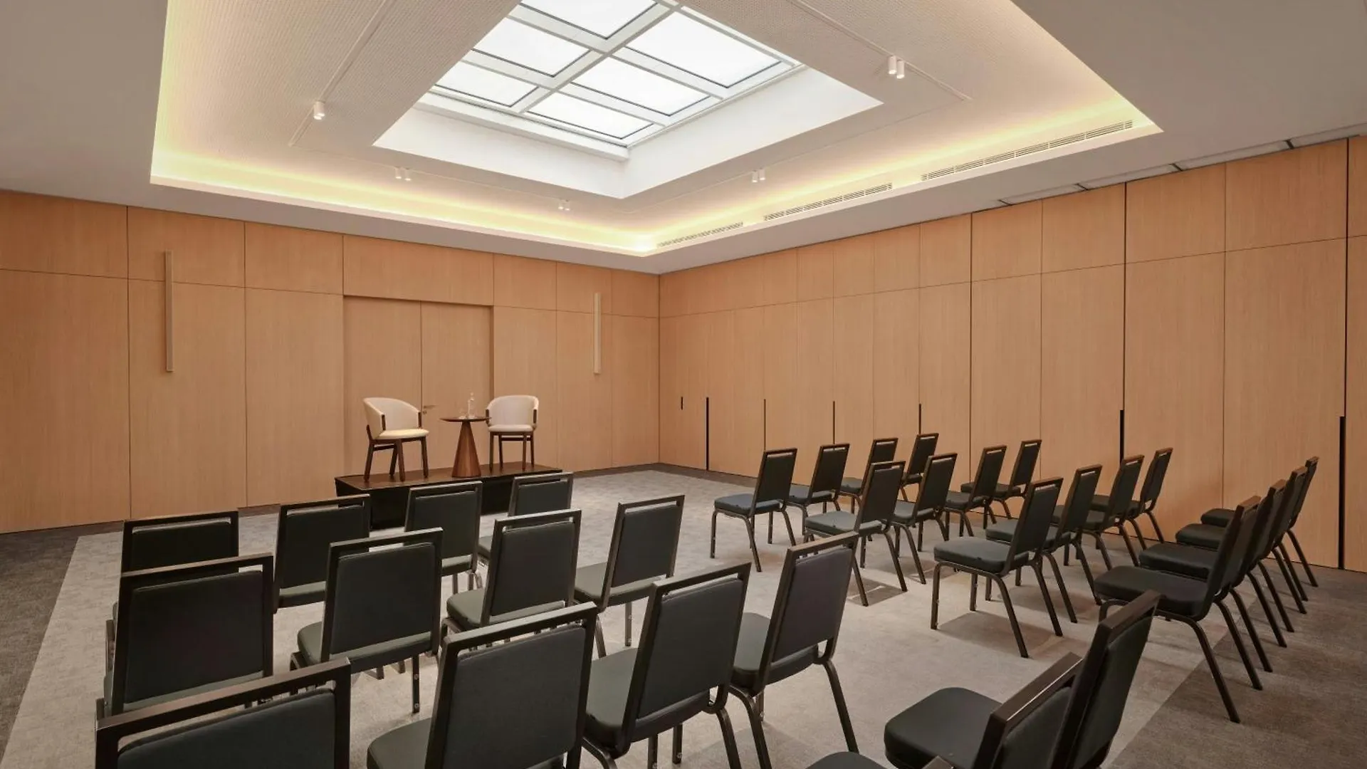 ****  Ac Hotel By Marriott Niza Francia