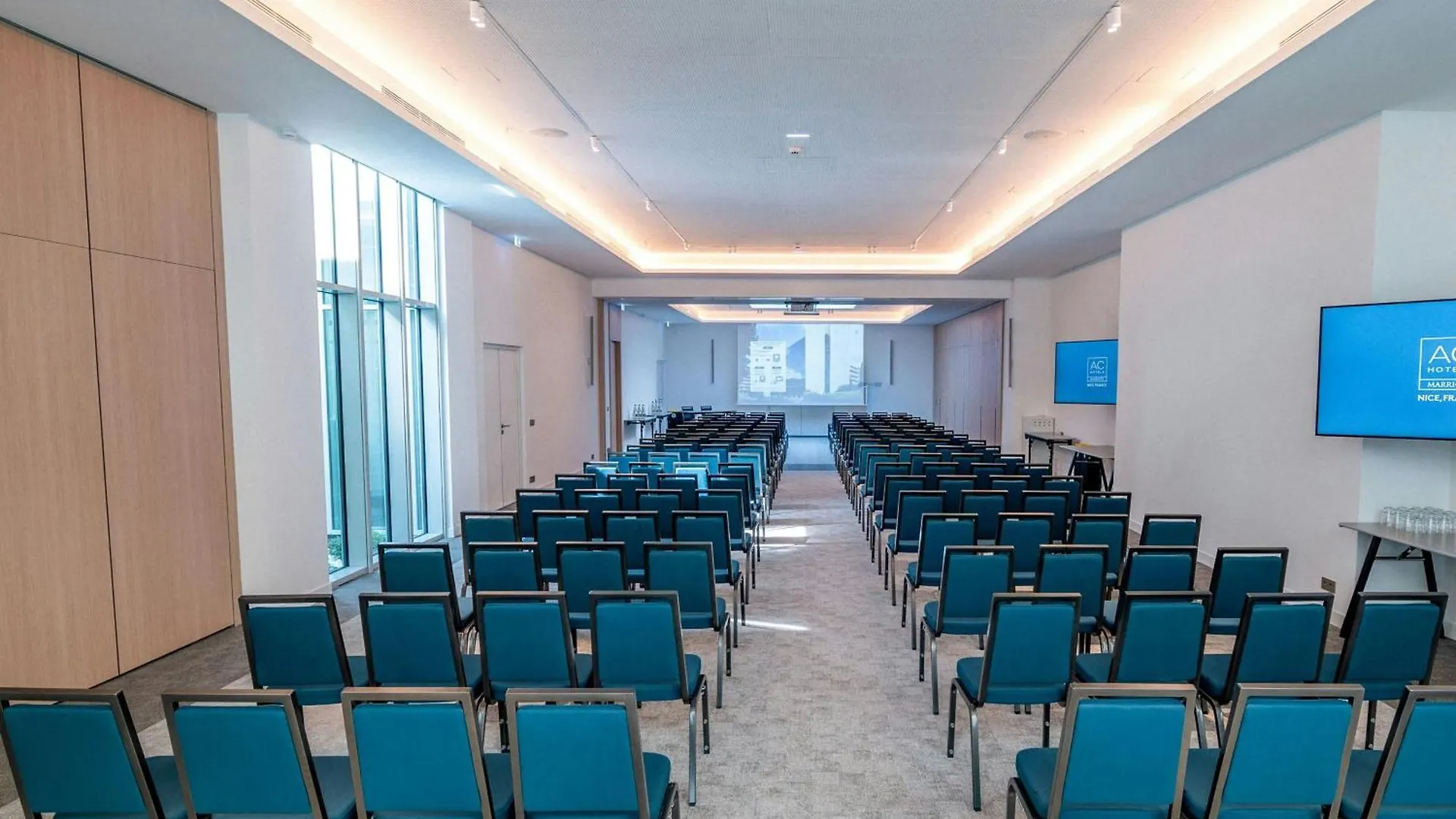 Ac Hotel By Marriott ניס צרפת